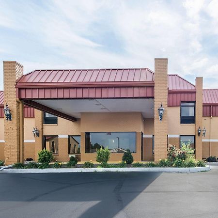Cardinal Inn & Suites Muncie Zewnętrze zdjęcie