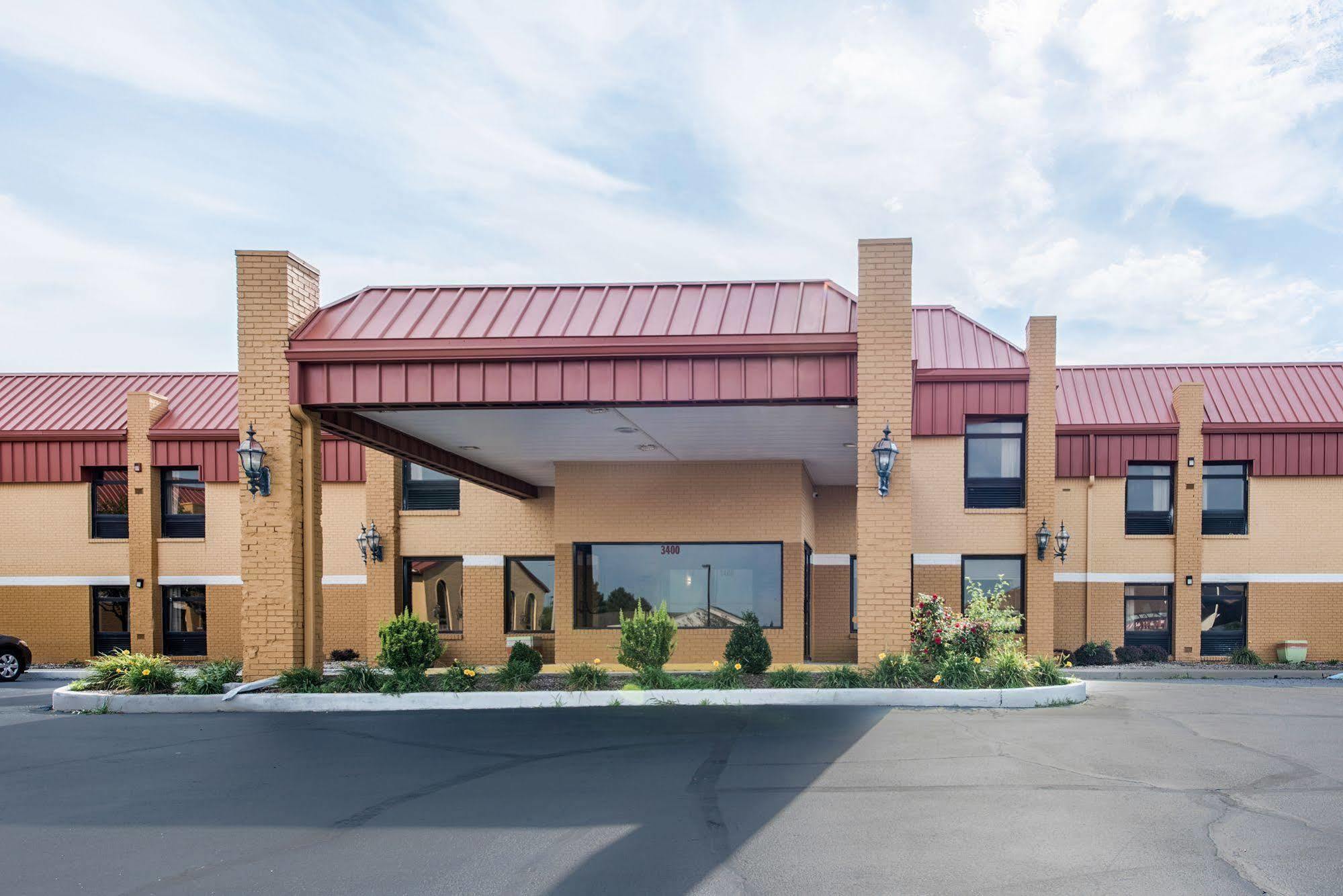 Cardinal Inn & Suites Muncie Zewnętrze zdjęcie