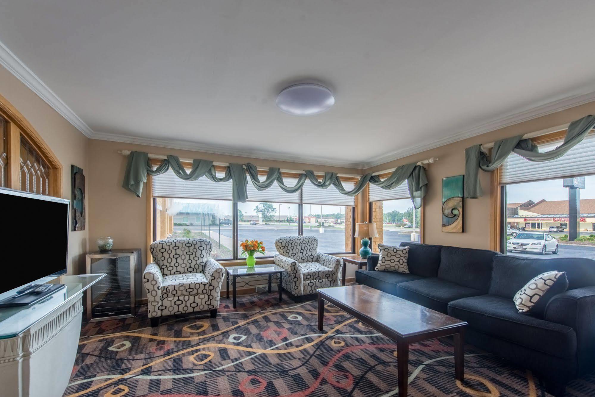 Cardinal Inn & Suites Muncie Zewnętrze zdjęcie