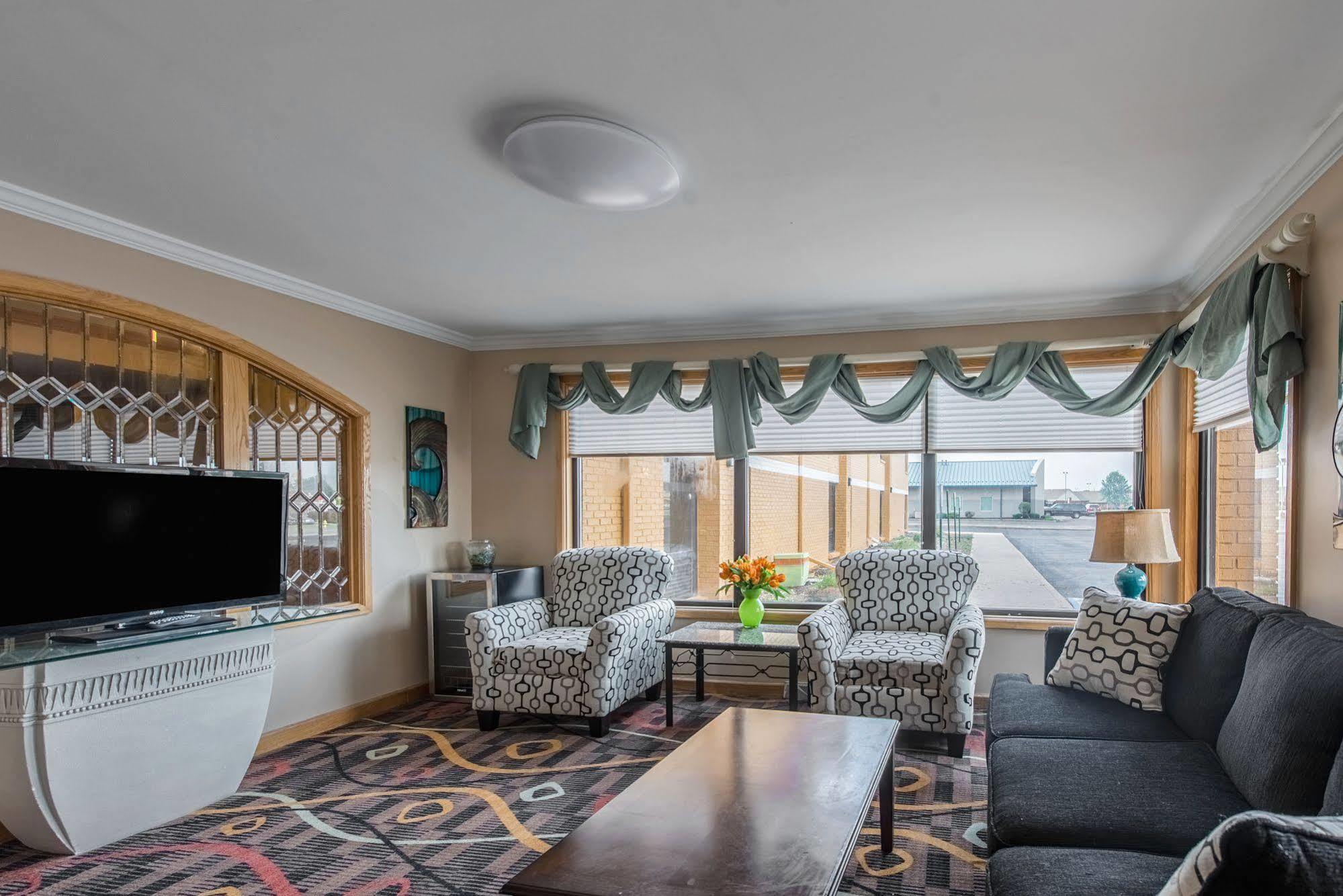 Cardinal Inn & Suites Muncie Zewnętrze zdjęcie
