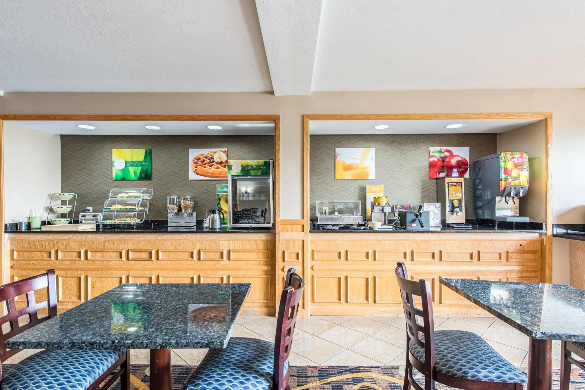 Cardinal Inn & Suites Muncie Zewnętrze zdjęcie