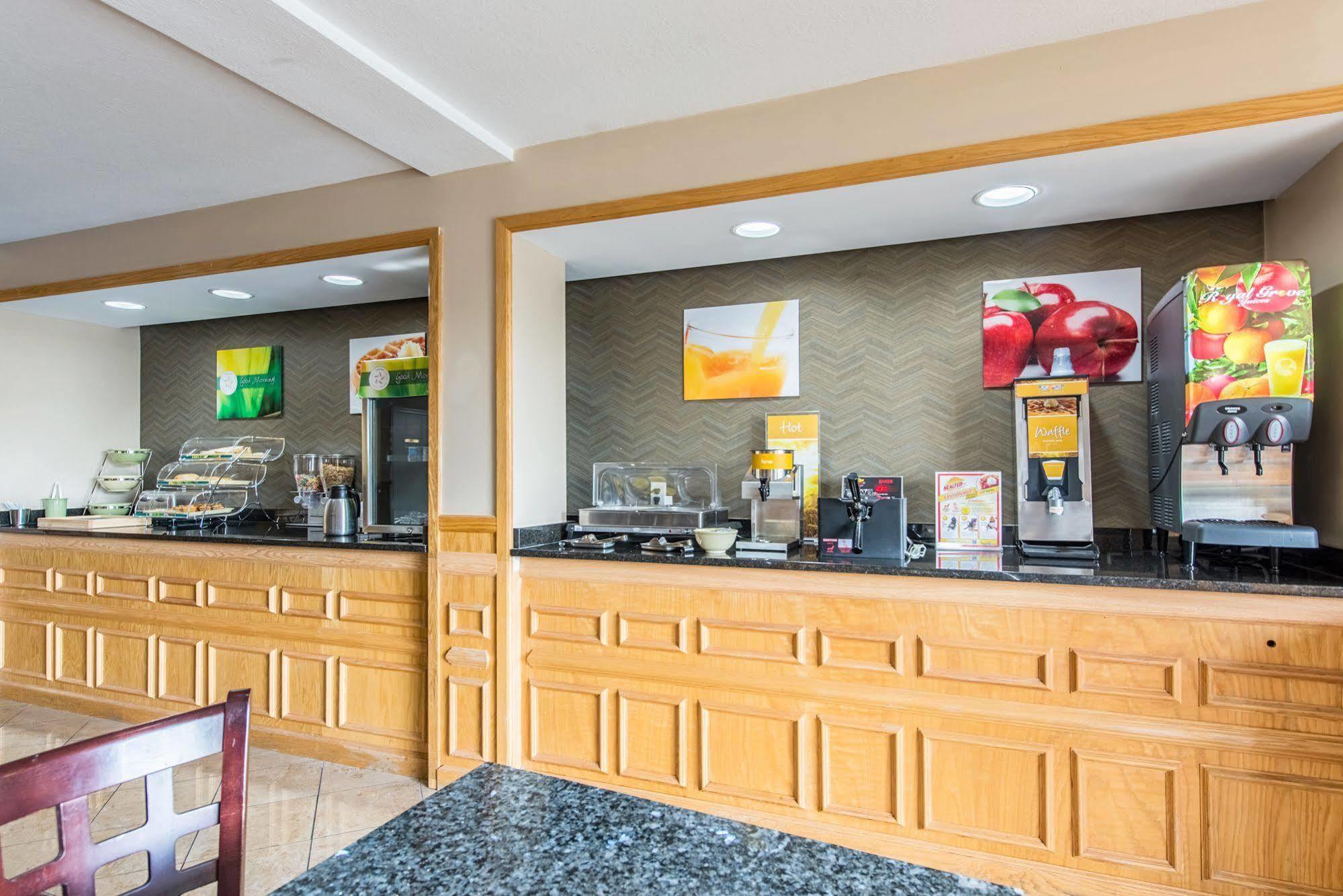 Cardinal Inn & Suites Muncie Zewnętrze zdjęcie