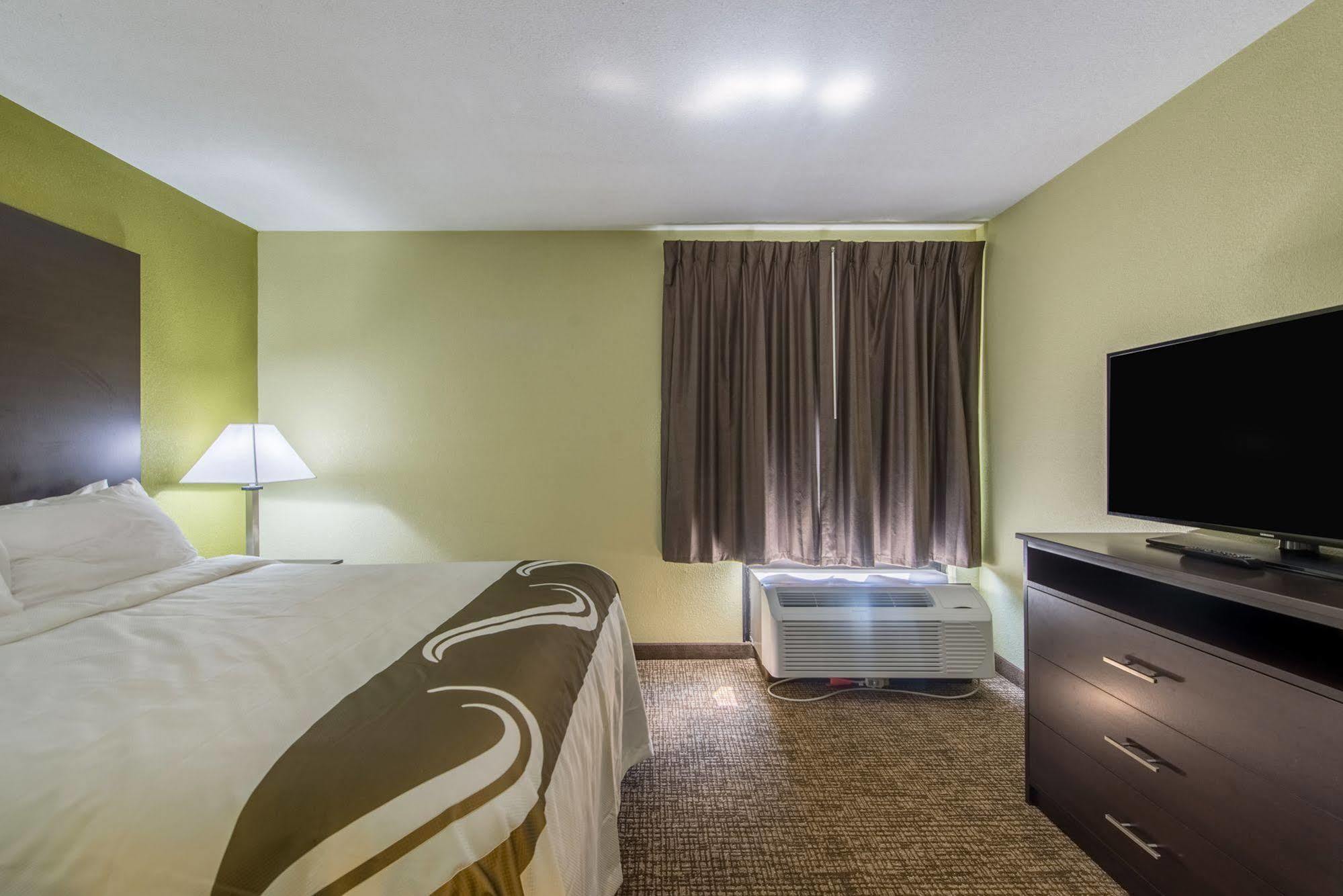 Cardinal Inn & Suites Muncie Zewnętrze zdjęcie