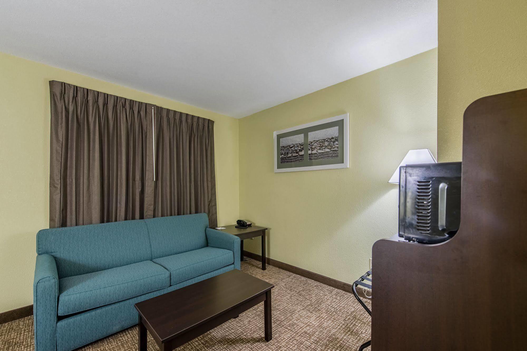 Cardinal Inn & Suites Muncie Zewnętrze zdjęcie